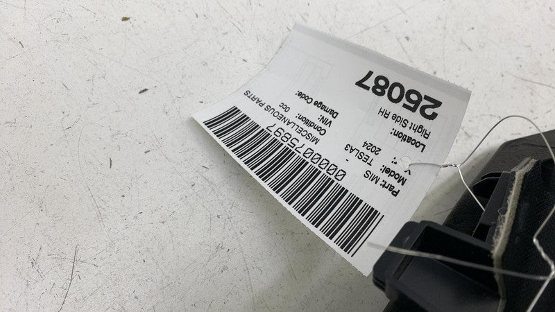 ⭕24-25 Tesla Model 3 Passenger Side C-Pillar Upper Trim Cover Right 18