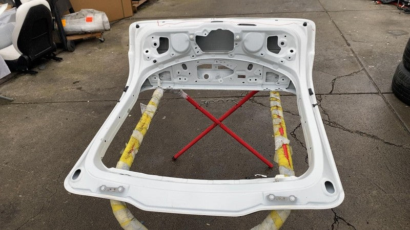 ⭕ 2023-2024 Toyota Prius Trunk Decklid Tailgate Hatch Liftgate Assy Wh