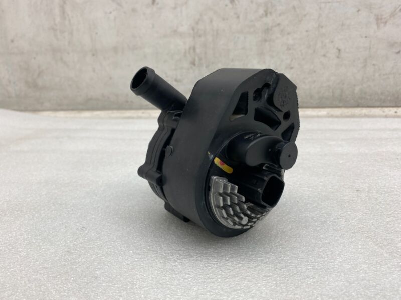 2016-2020 Tesla Model S MS Electric Auxiliary Coolant Water Pump Assembly OEM
