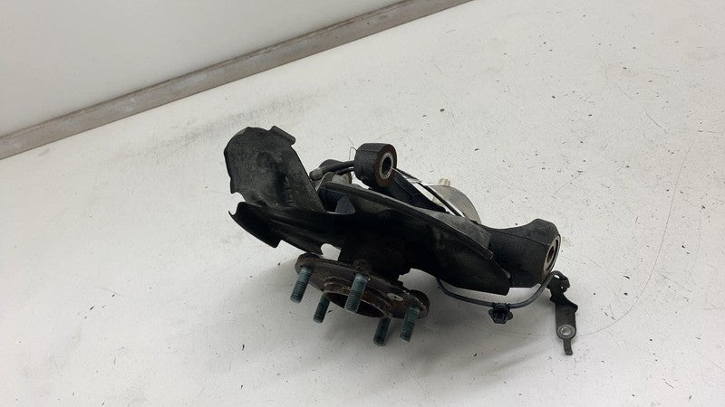 ⭕2006-2008 Mazda MX-5 Miata Front Right Side Spindle Knuckle w/ Hub As