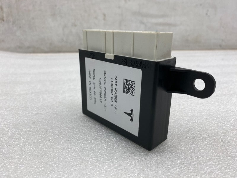 1100308 00 A ⭕16-20 Tesla Model S X Park Brake Parking Assist Control ECU Module 1100308-00-A