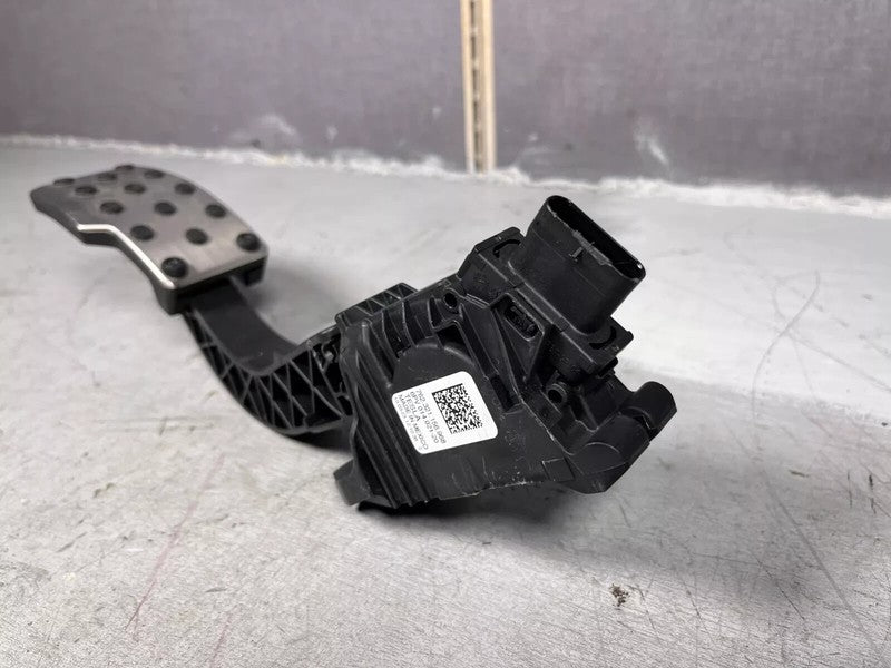 ⭕ 2020-2024 Tesla Model Y Front Driver Accelerator Gas Pedal Throttle 