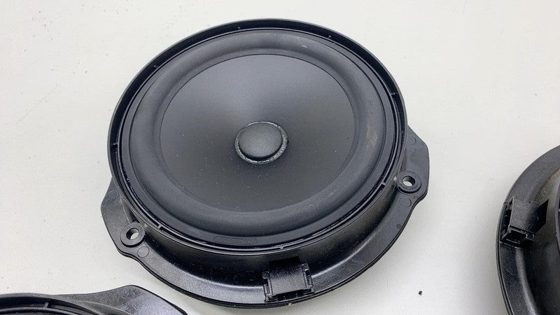 A 166 820 21 02 2016-2019 Mercedes-Benz GLE350 Set of 4x Door Side Audio Sound Speakers Assy OEM