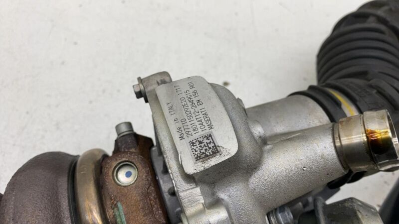 297710 ⭕ 17-20 Maserati Levante Right Turbocharger Turbo Charger Manifold w/ Hose AWD