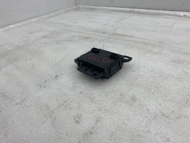 1093295 00 A ⭕ 17-20 Model 3 Center Console Front USB Hub Charger Control Module 1093295-00-A