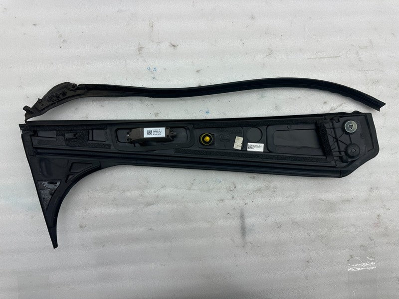 109231298D 16-20 Model X Right B-Pillar Applique Trim Molding w/ Camera & Seal 1092312-98-D