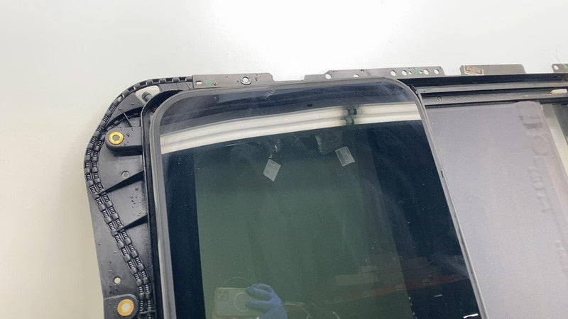 ⭕ 2014-2020 Maserati Ghibli Overhead Roof Sunroof Moonroof w/ Shade & 