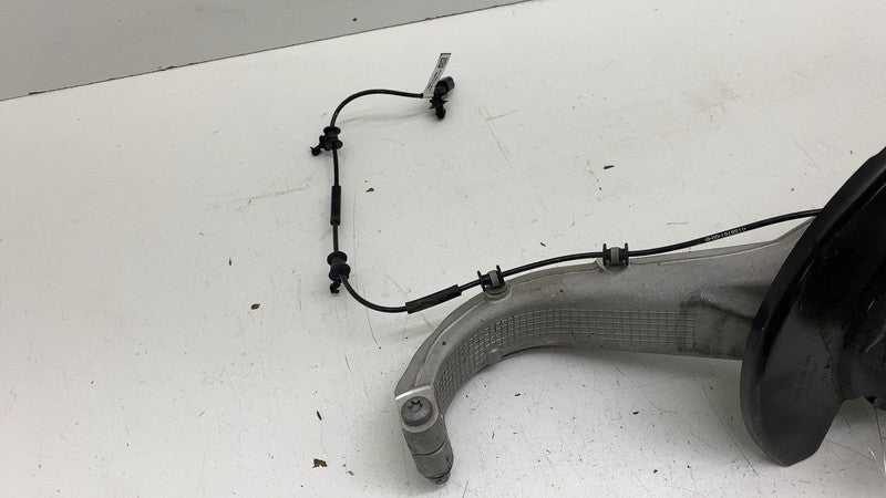 134465200B ⭕ 24-25 Model 3 Front Right Spindle Knuckle + Hub (Non-Driven) RH 1344316-00-D