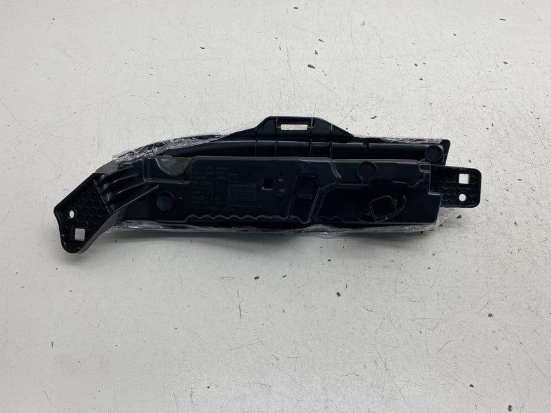 1712514 00 D ⭕ 24-26 Tesla Model 3 Rear Right Taillight Lower Bumper Taillamp RH 1712514-00-D