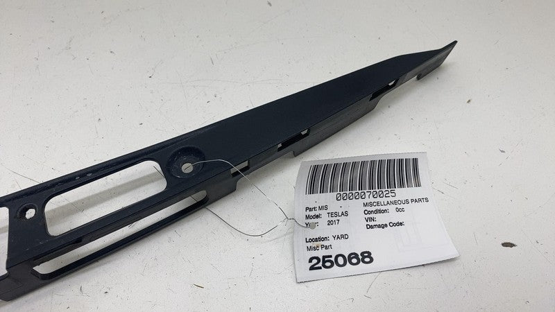 ⭕2012-2020 Tesla Model S Rear Tailgate Trunk Liftgate Light Trim Moldi