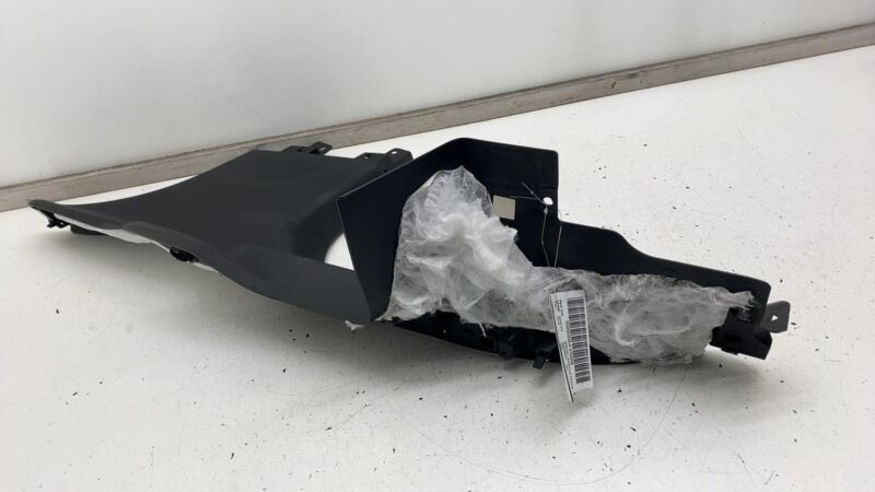 670040377 ⭕ 17-20 Maserati Levante Rear Right Door Sill Scuff Plate Trim Cover 670040377