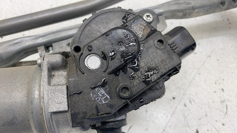 ⭕ 2017-2024 Chrysler Pacifica Front Windshield Wiper Motor & Linkage 6