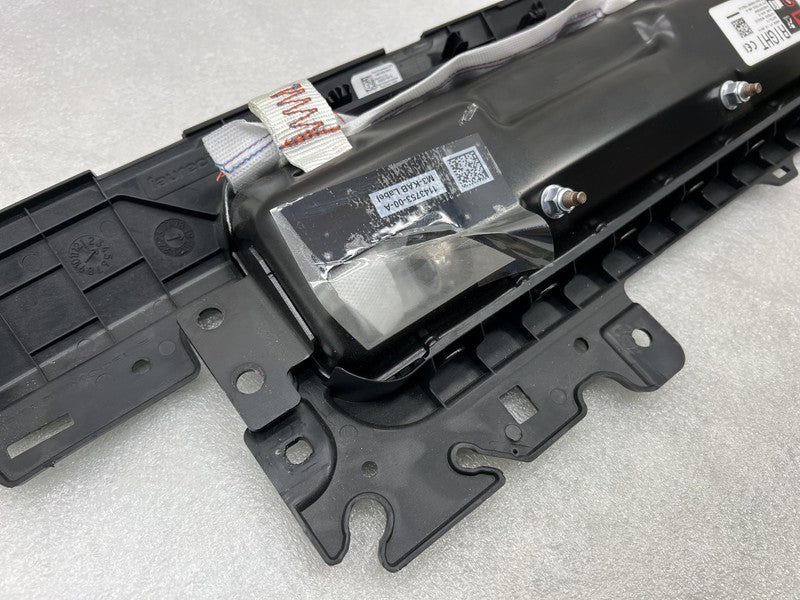 1077826-00-D ❇️17-23 Tesla Model Y 3 Right Knee Airbag Passenger Safety Module RH OEM 1077826