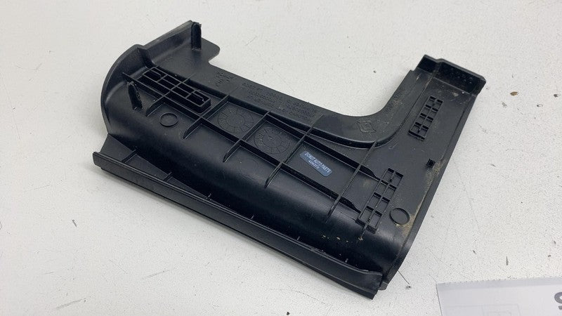 PT00030676 ⭕ 22-24 R1T Rear Left & Right Door Back Corner Trim PT00030676-C / PT00030677-C