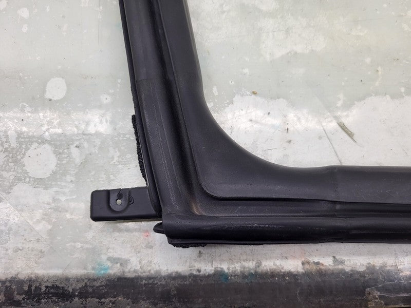 ⭕ 21-25 Tesla Model S Rear Driver Side Primary Body Seal Closure Left 