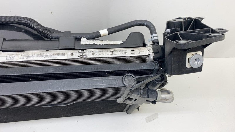 ⭕ 2017-2021 Chrysler Pacifica 3.6L Radiator Assy (8th VIN = G) w/o tow package