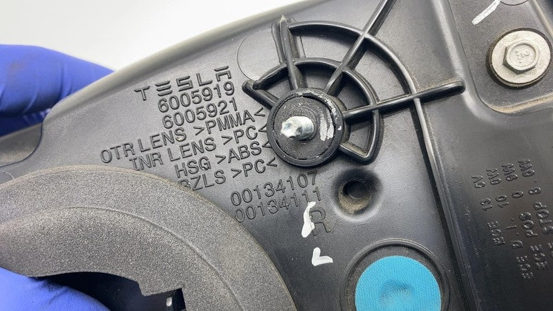 ⭕ 2012-2022 Tesla Model S Rear Taillight LED Outer Tail Lamp Right 600