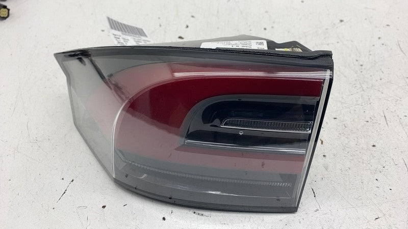 ⭕ 2016-2020 Tesla Model X Rear Left Side Outer Taillight Lamp OEM 1034