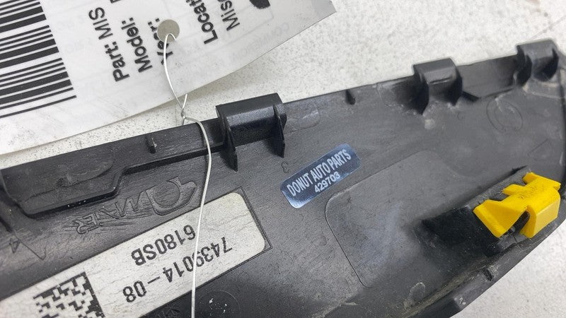 7439014 08 2017-2022 BMW G30 540i 530i 530e 550i Front Fender Pass Air Duct Trim 7439014-08