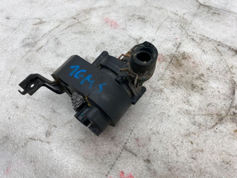 2012-2015 Tesla Model S MS Battery Coolant System Auxiliary Water Pump Assembly