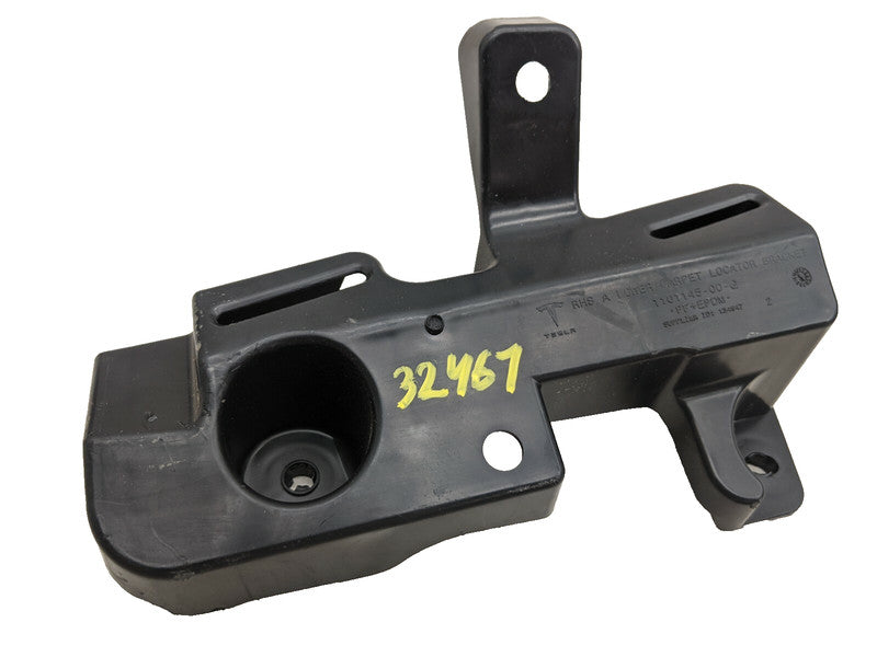 1101145 00 G ⭕ 2017-2023 Tesla Model 3 Front Lower Carpet Locator Bracket Right 1101145-00-G