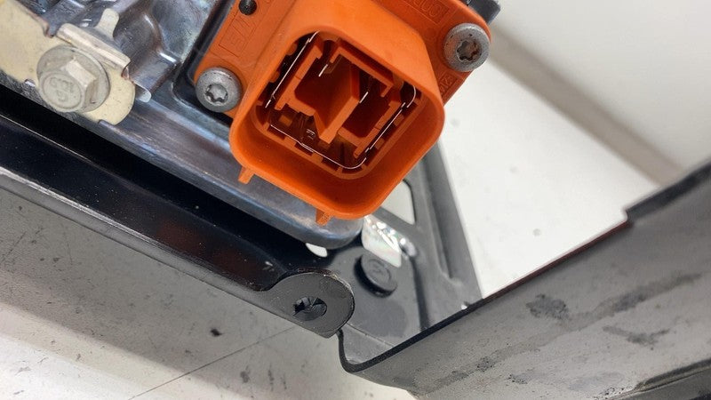 ⭕22-24 Rivian R1T R1S Battery Onboard Charging Module Unit & Bracket P