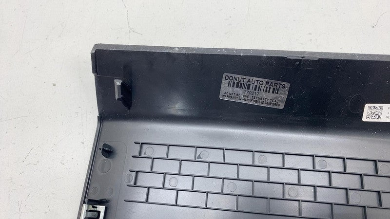 ⭕ 2022-2024 Rivian R1T Rear Right Gear Tunnel Sill Trim Scuff Plate PT00012128-F