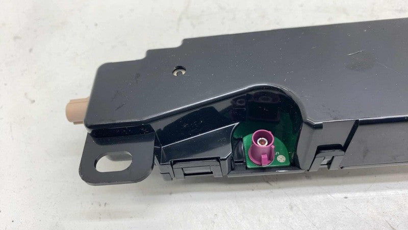 ⭕ 2017-2023 Tesla Model 3 M3 WiFi Bluetooth Antenna Control Module 158