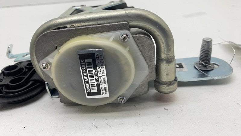 ⭕ 2016-2020 Tesla Model S Front Right 1st Row Seat Belt & Retractor 10