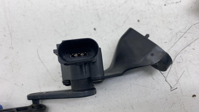 ⭕ 21-25 Tesla Model  X Rear Side Air Suspension Height Sensor Left 142