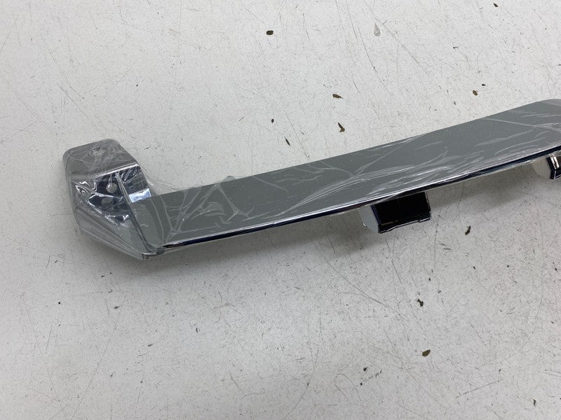 1065233-00-D ⭕ 16-20 Tesla Model S Front Upper Bumper Chrome Grille V-Bar Trim 1065233-00-D