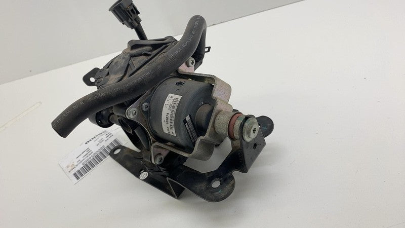 105074 2012 2013 2014 2015 Tesla Model S Brake Servo Booster Vacuum Pump Assembly OEM
