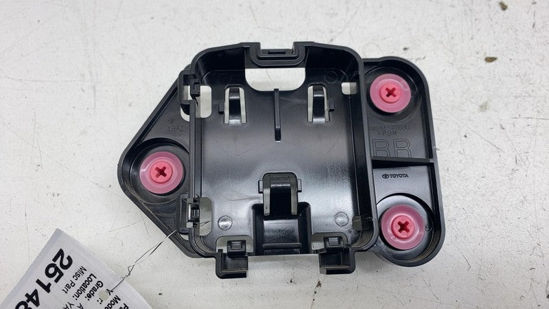 ⭕23-24 Toyota Prius Rear Right Bind Spot Radar Unit Sensor Bracket 881