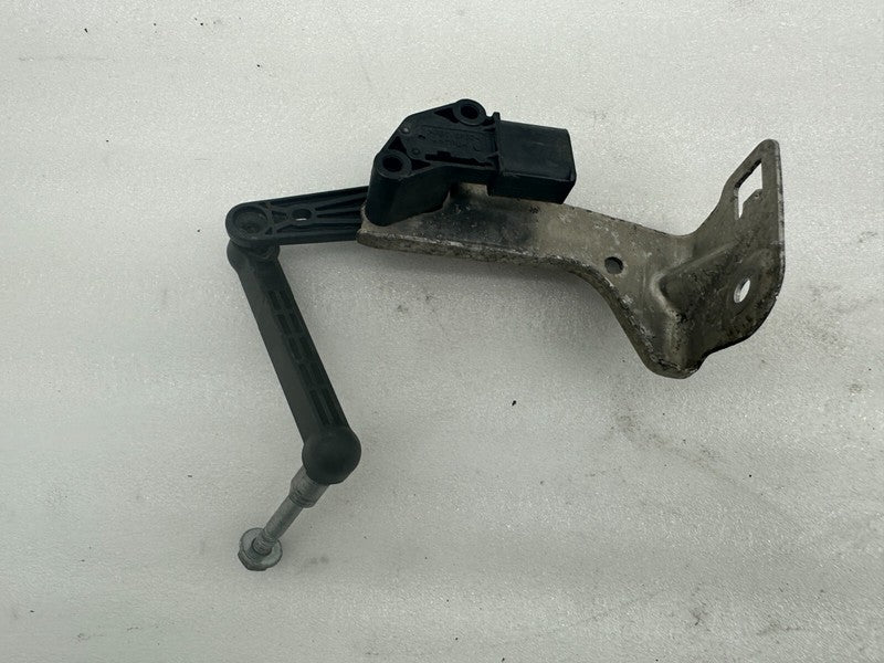 102797100A ⭕ 12-20 Tesla Model S Rear Left Air Suspension Ride Height Sensor 1027971-00-A