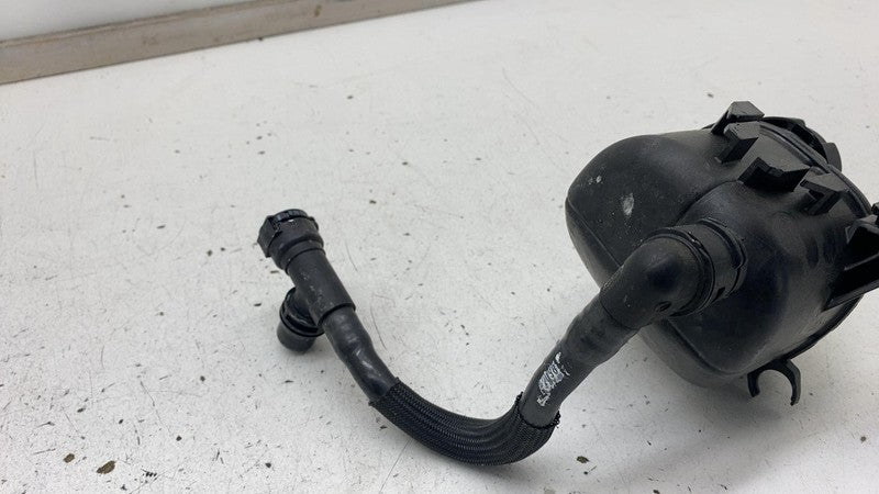 17139485733 2018-2020 BMW 530e G30 Engine Radiator Overflow Expansion Tank Reservoir w/ Hose