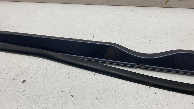 ⭕  2012-2023 Tesla Model S Right Rocker Panel Scuff Plate Molding w/ Rubber Seal