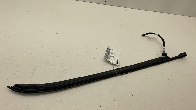 LJ8B-R406A76-AD ⭕21-24 Ford Mustang Mach-E Tailgate Right Side Anti Pinch Sensor LJ8B-R406A76-AD