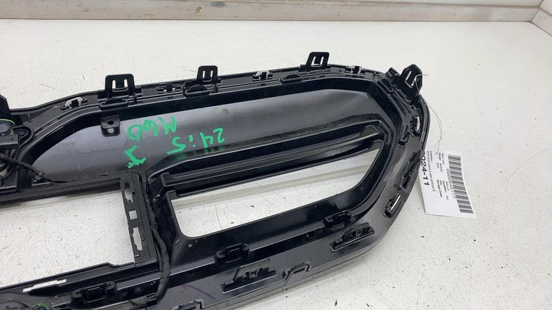 ⭕2024 2025 BMW 5-Series I5 M5 M60 Front Bumper Center Upper Grille 511