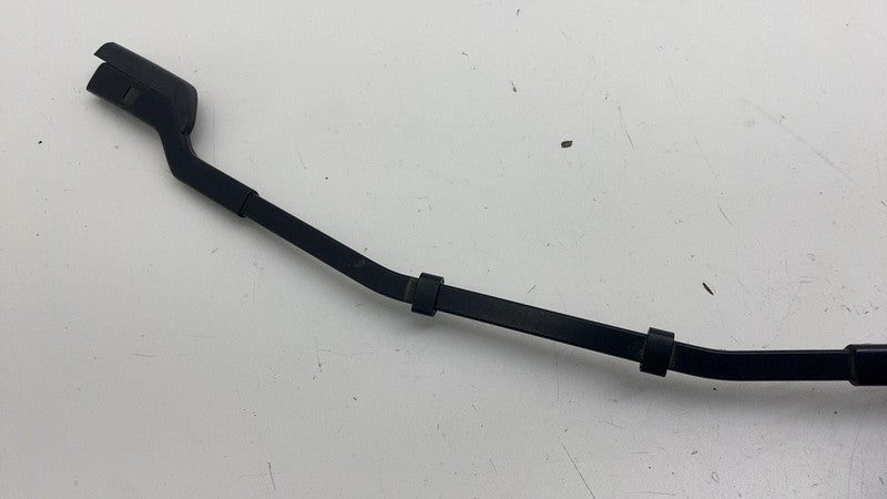1076729 00 B ⭕ 2017-2023 Model 3 Front Passenger Side Windshield Wiper Arm Right 1076729-00-B