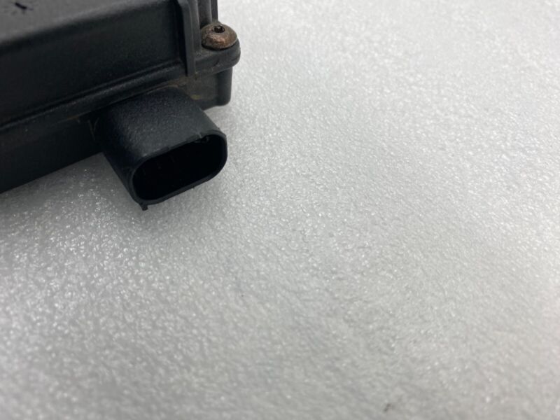 100537100A 12-20 Model S X Homelink Computer Garage Door Opener Control Module 1005371-00-A