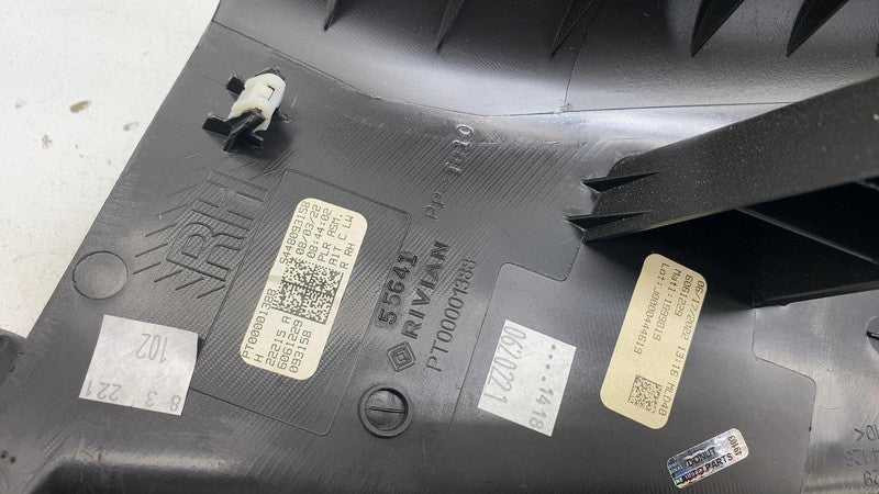 PT00001388 ⭕ 2022-2024 Rivian R1T Rear C-Pillar Trim Panel Cover Lower Right OEM PT00001388