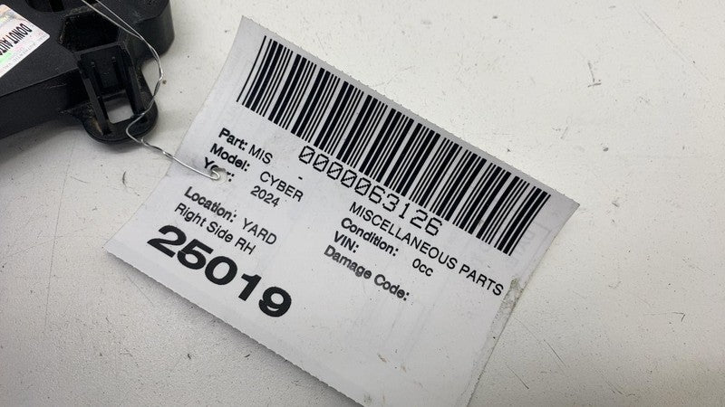 ⭕24-25 Tesla Cybertruck Passenger Side Brake Junction Molding Right 12