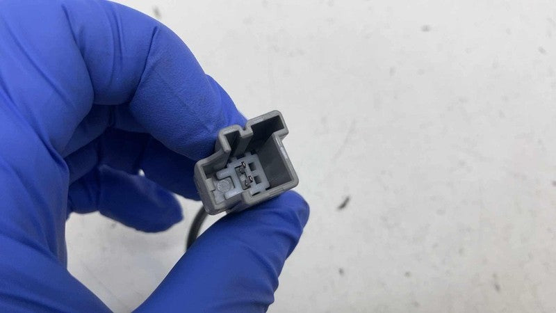 ⭕24-25 Tesla Model 3 Rear Driver Side 2nd Row Seat Belt Buckle Left 18