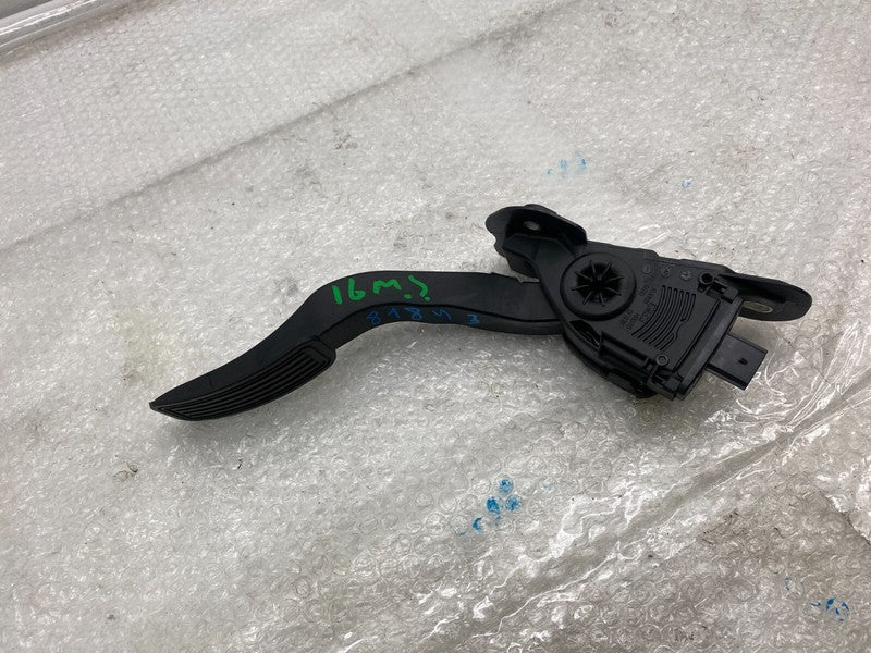 BE5C9F836AA ⭕ 2016-2020 Tesla Model S Accelerator Throttle Pedal Assembly BE5C 9F836-AA OEM