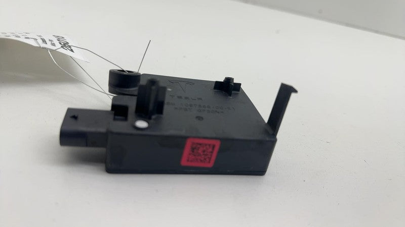 ⭕ 17-23 Tesla Model 3 Rear Bumper BCM Computer Body Control Module 109