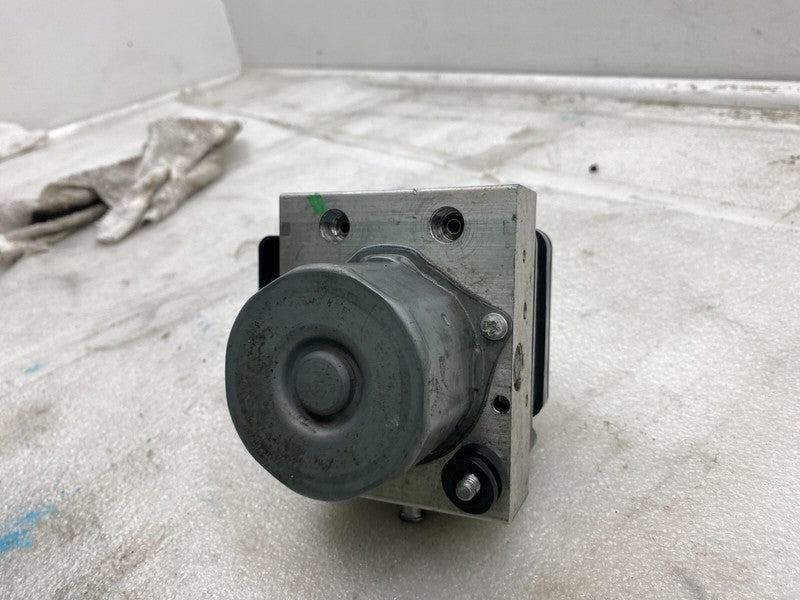 103779700D ⭕ 16-20 Model X Anti-Lock ABS Brake Pump Hydraulic Control Module 1037797-00-D