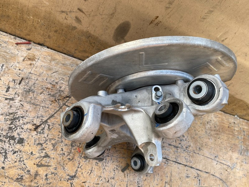 1044416 00 F 17-23 Model 3 Rear Right Side Spindle Knuckle w/ Shield & Wheel Hub 1044416-00-F