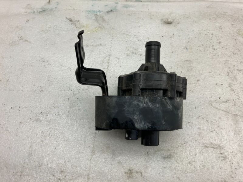 1057235 2016-2020 Tesla Model S MS Electric Auxiliary Coolant Water Pump w/ Bracket Assy
