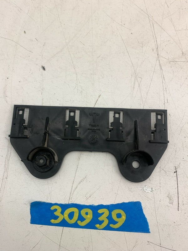 ⭕ 12-20 Model S Passenger Side Wiring Retainer Trim Support Bracket 10