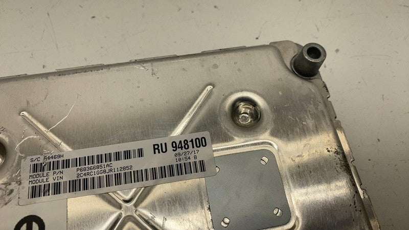 68330910AA ⭕ 2018-2019 Chrysler Pacifica Engine Control Module ECM Unit Assembly 68330910AA